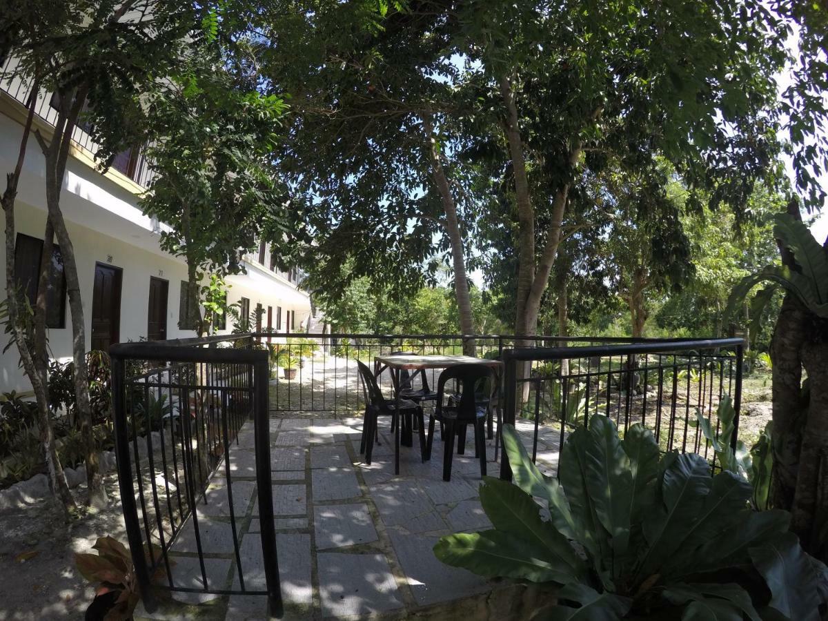 Hotel Reddoorz Premium @ Napaling Point Tangnan Zewnętrze zdjęcie